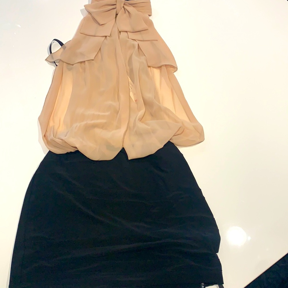 Brand new beautiful nude and black dress! Bisou Bisou! Size 4 with bow